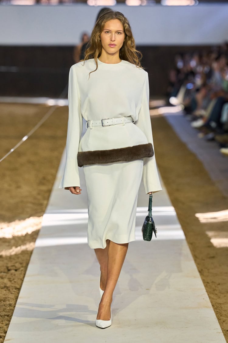 STELLA McCARTNEY 2026-27 AUTUMN WINTER_005