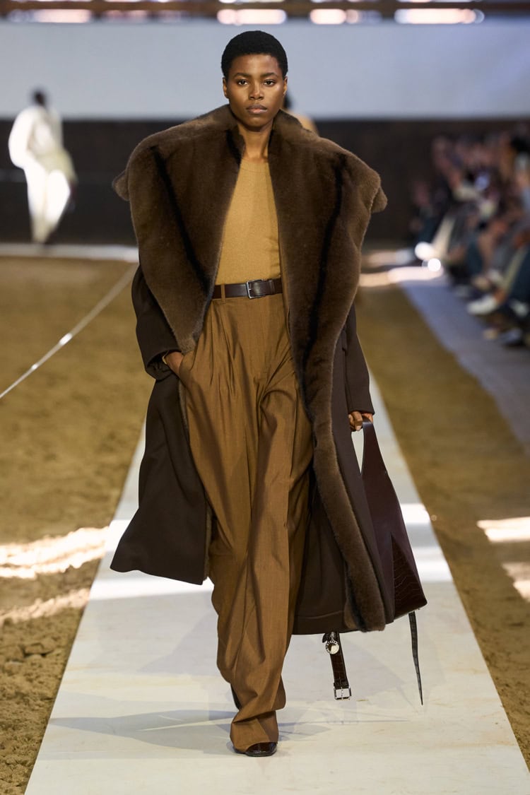 STELLA McCARTNEY 2026-27 AUTUMN WINTER_007