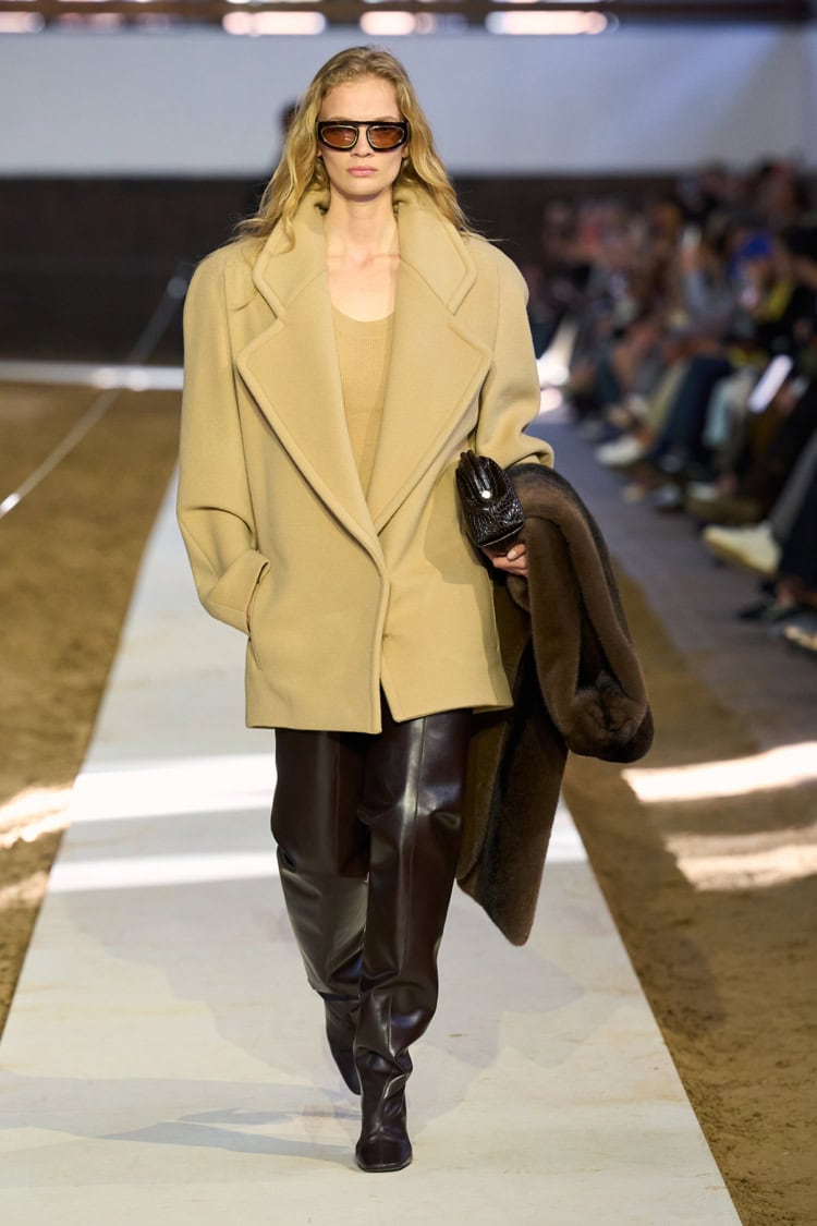 STELLA McCARTNEY 2026-27 AUTUMN WINTER_010