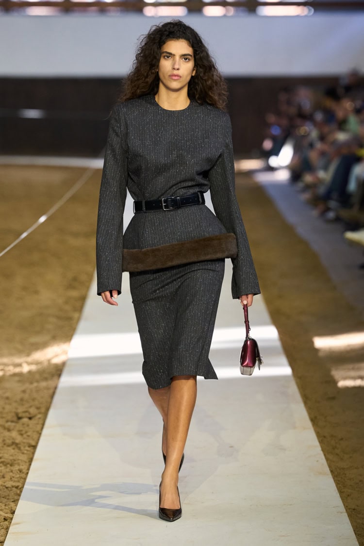 STELLA McCARTNEY 2026-27 AUTUMN WINTER_018