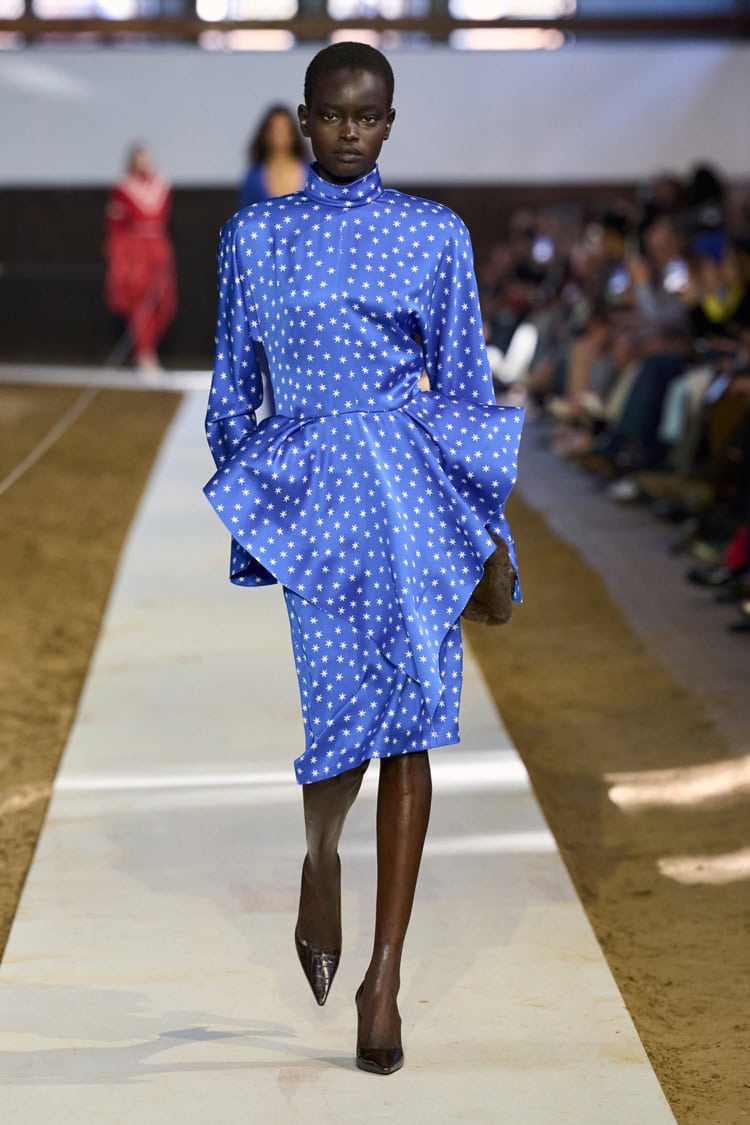 STELLA McCARTNEY 2026-27 AUTUMN WINTER_031