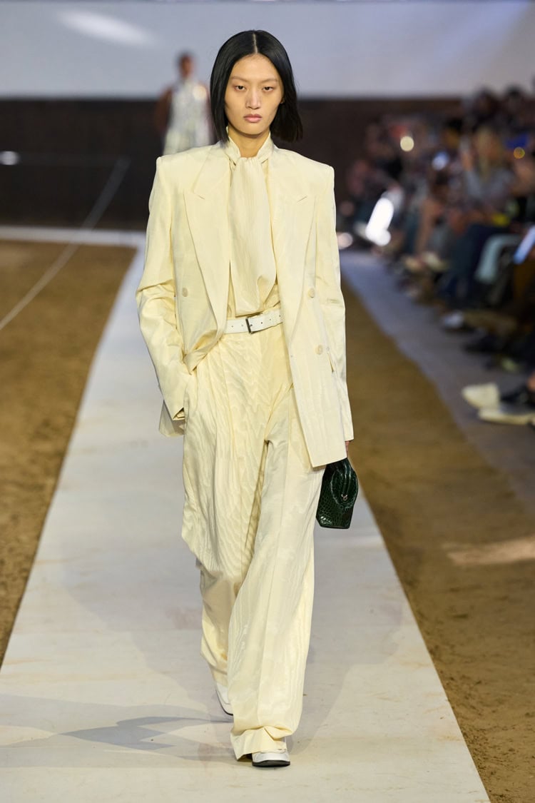 STELLA McCARTNEY 2026-27 AUTUMN WINTER_039