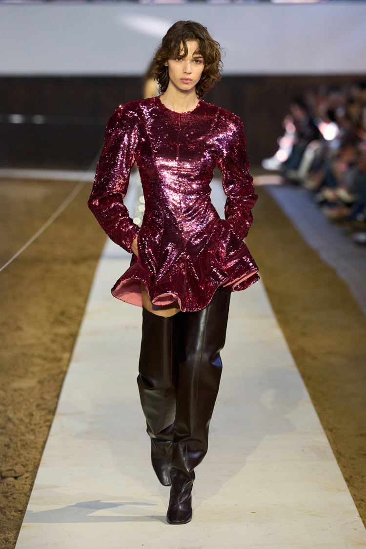 STELLA McCARTNEY 2026-27 AUTUMN WINTER_047