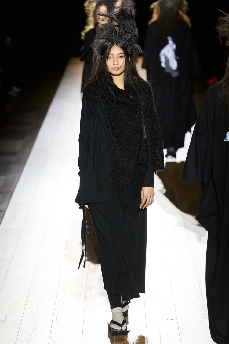 Yohji Yamamoto 2026-27 AUTUMN WINTER_043