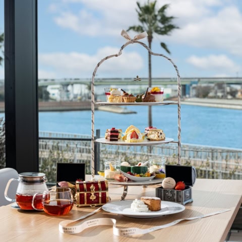 【ドーセット バイ アゴーラ 大阪堺】1日限定30食!ベイサイドで楽しむアフタヌーンティー