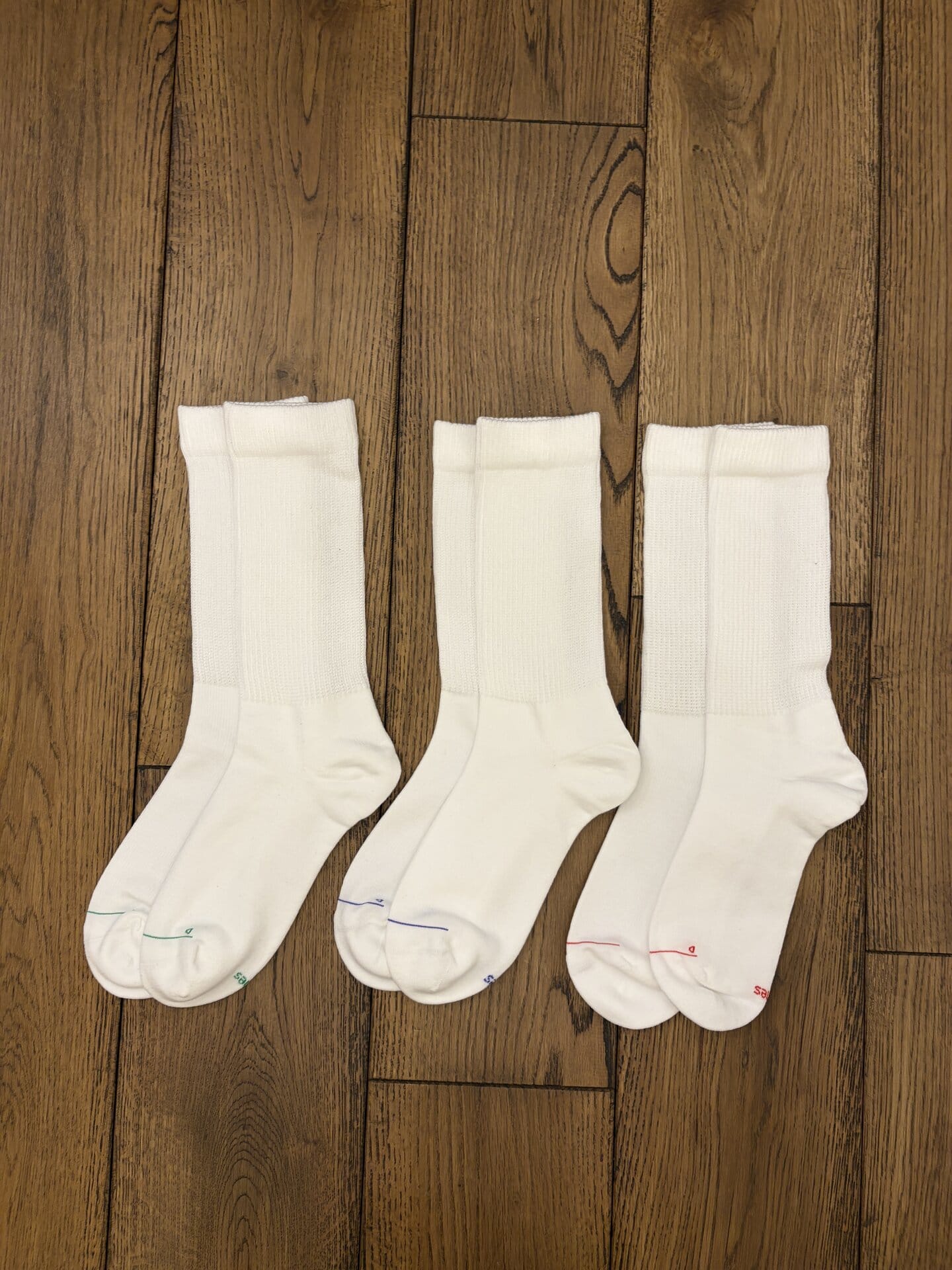 Hanes originals フルレングスソックス3P by THE DODO JEAN￥2,860（ヘインズ）