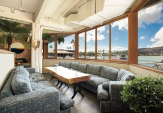 DATA ●7192 Kalanianaole Hwy., Ste D-105, Honolulu, HI 96825  ●+1 808-517-3777  ●8:00~20:00(Mon, Wed-Thu, Sun), 8:00~21:00(Fri-Sat)  ●http://www.heavenly-waikiki.com/