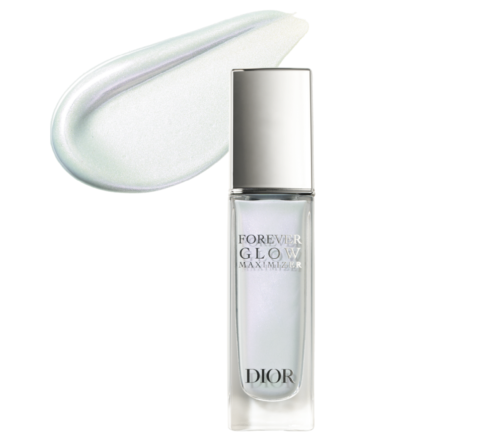 ピンクの偏光パールが輝く、アイシーカラー。¥5,940（パルファン・クリスチャン・ディオール・数量限定品）