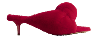 ミュール［ヒール5.5㎝］¥242,000（ボッテガ・ヴェネタ／ボッテガ・ヴェネタ ジャパン）