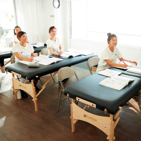 ハワイの伝統マッサージセラピー「ロミロミ」を本場で学べるスクール【ロミノハワイ】