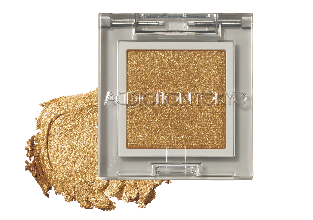 粉飛びせず、しっとり高密着。メイクしながら目元の保湿ケアも。¥2,530(ADDICTION BEAUTY・限定品)