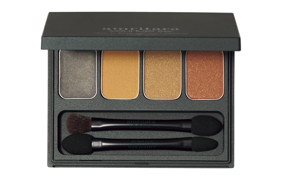 使う人が持つエナジーで色づきが変わるそう！ マンダラアイパレット イエロースワール ¥5,500（アムリターラ・3月3日発売）