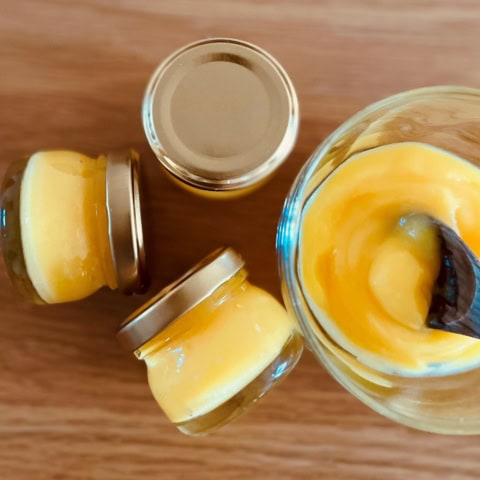 爽やかな酸味とバターの風味が特徴の定番スプレッド。何にでも合わせやすい【レモンカード】レシピ