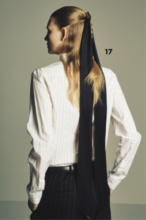 ポニーフック￥25,300（エントワフェイン）