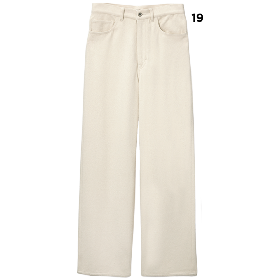 パンツ￥55,000（オーラリー）