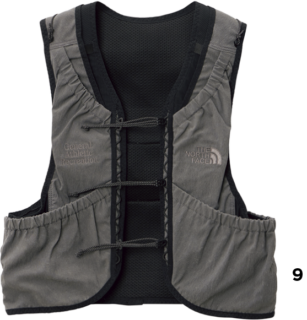 ベスト￥30,800（ザ・ノース・フェイス／ゴールドウイン カスタマーサービスセンター）