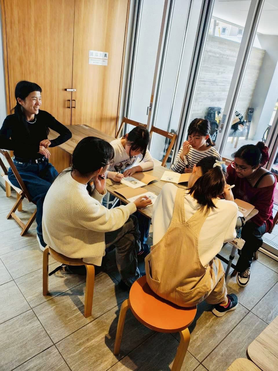 見守る店主が一番幸せ者なのかもしれません。子どもたちよ、大志を抱け！