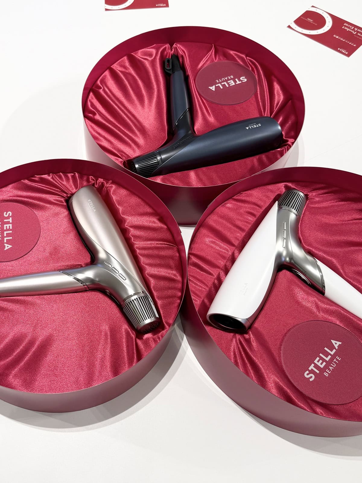 【ステラボーテ】使うほど髪の輝きが増す！「美顔器発想のドライヤー」を発表