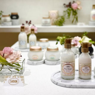 ヘッドスクラブって気持ちいい！【サボン】季節限定の香りでヘアケア体験！