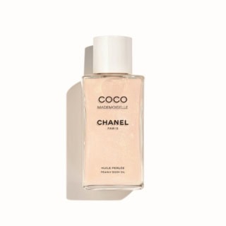 なじませた瞬間に肌をうるおいで満たすリッチなオイル。ボディにも香りを纏いたい!ココ マドモアゼル ボディ オイル ペルレ250mL¥21,340(シャネル)※4月3日限定発売©CHANEL