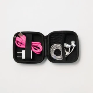 ガジェットケース：H10×W10×D4.7㎝