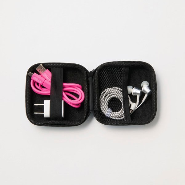 ガジェットケース：H10×W10×D4.7㎝