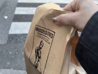 テイクアウトをお願いすると袋に入れてくれる