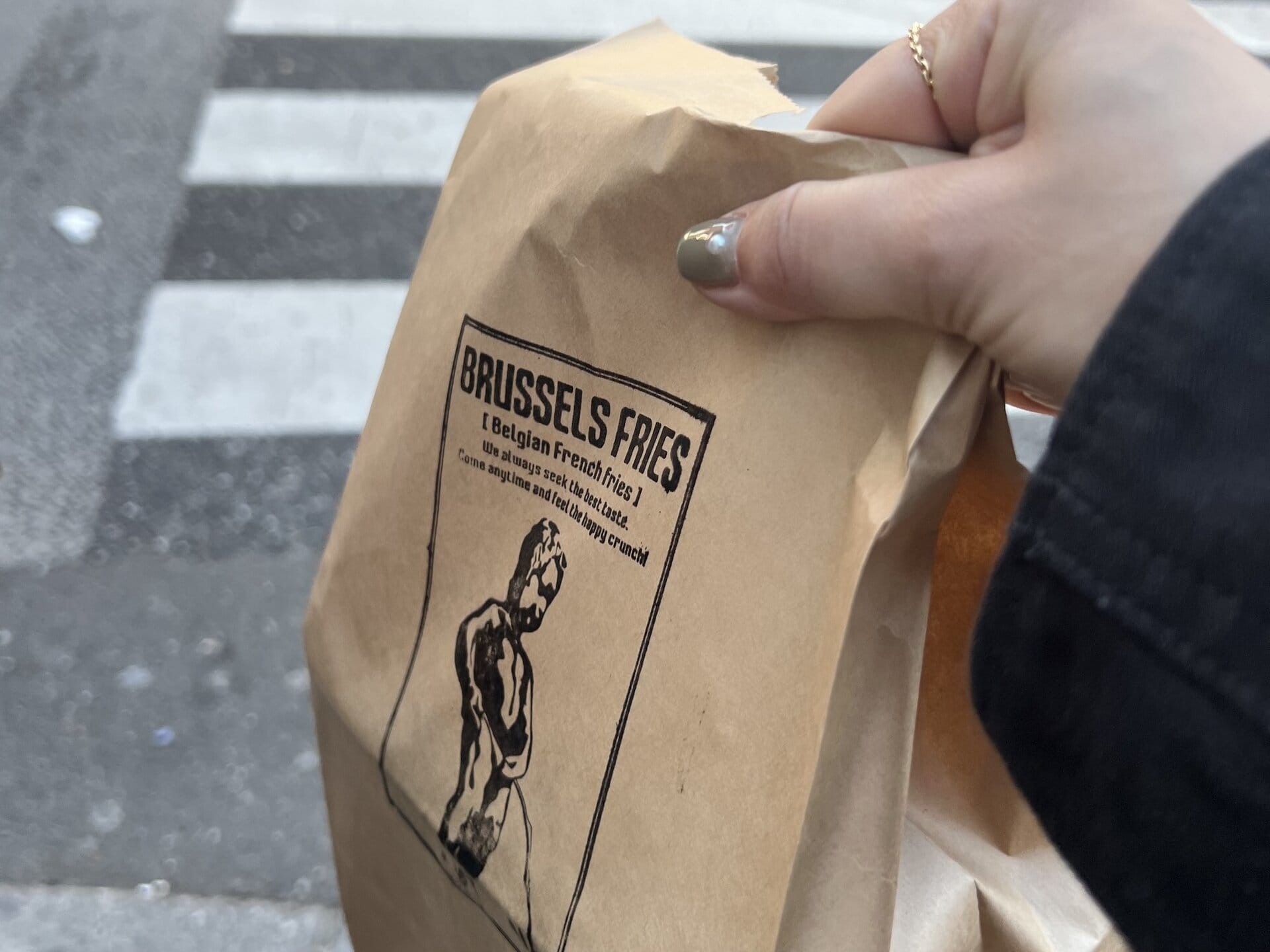 テイクアウトをお願いすると袋に入れてくれる