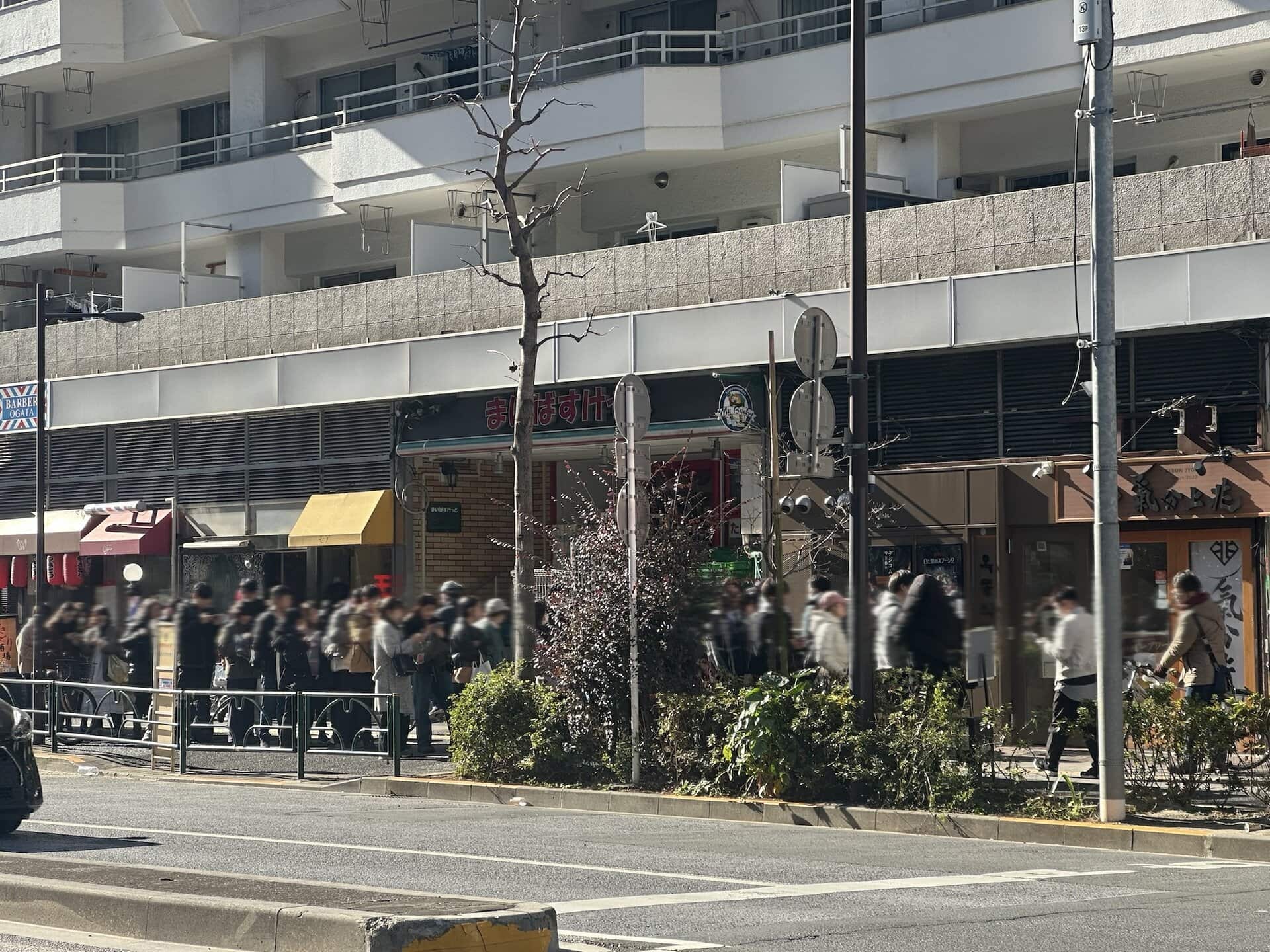 年末に通りかかったらこんなに行列が！