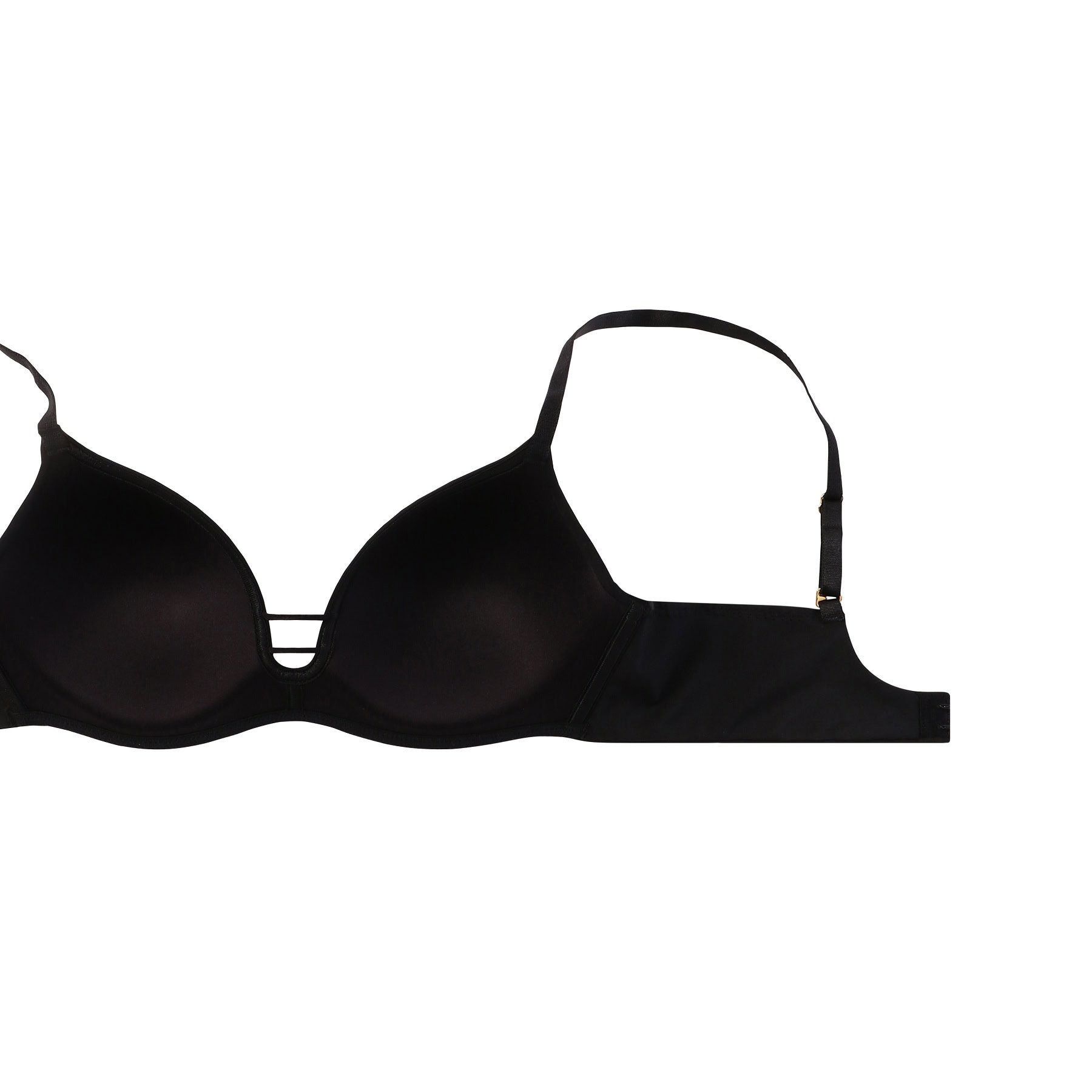 締めつけ感が少く、心地よくフィットして自然体の美しさを演出。ノンワイヤーブラ 全3色 ￥10,450（トリンプ）※3月25日から公式オンラインストアにて先行発売。4月1日から全国の一部百貨店、トリンプ直営の一部店舗にて一般発売