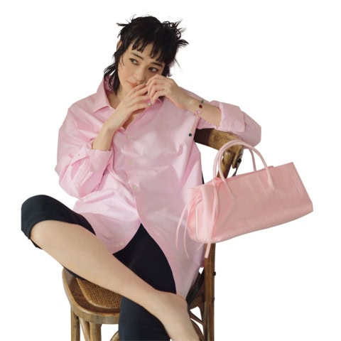 定番だけど新しい! 【シャツ】ブーム到来。肩の力を抜いたコーディネートが旬見せのカギです