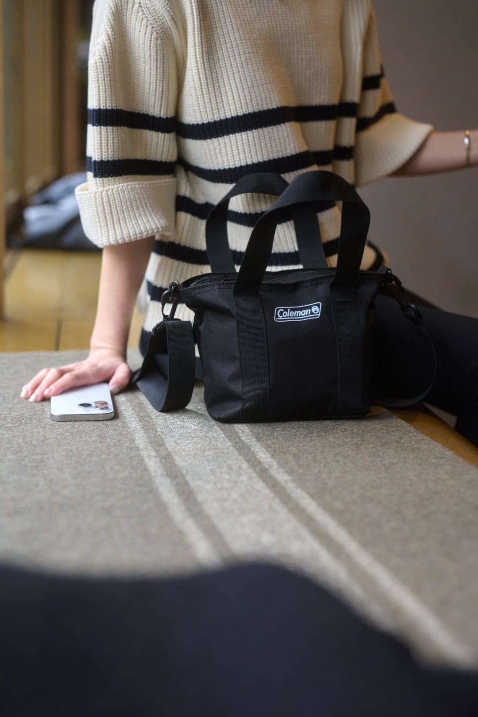 【オトナミューズ4月号】ミニトートなのに大容量! チャック付きで安心◎付録バッグを実用レポ