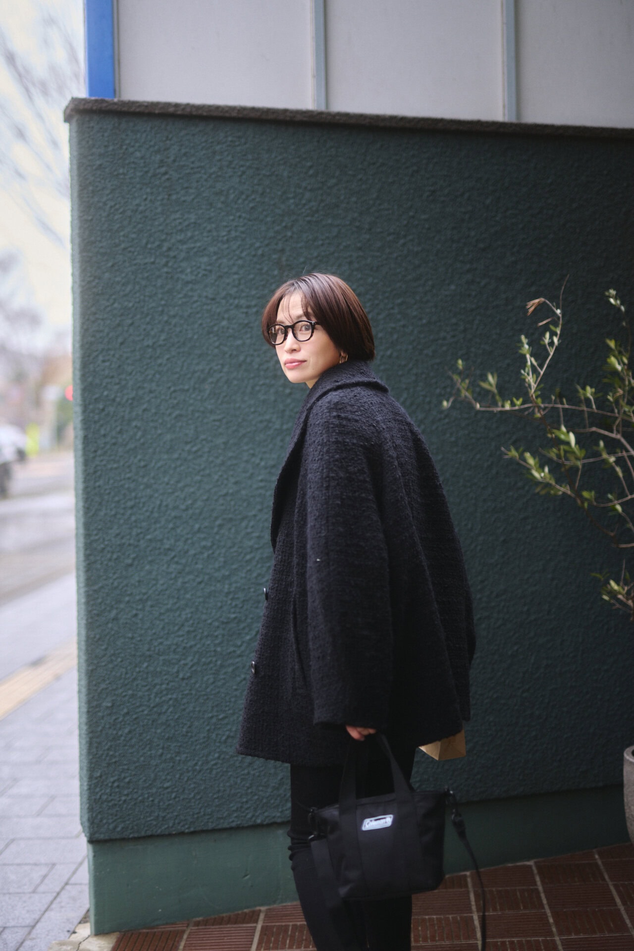 オールブラックコーデでスタイリッシュに。