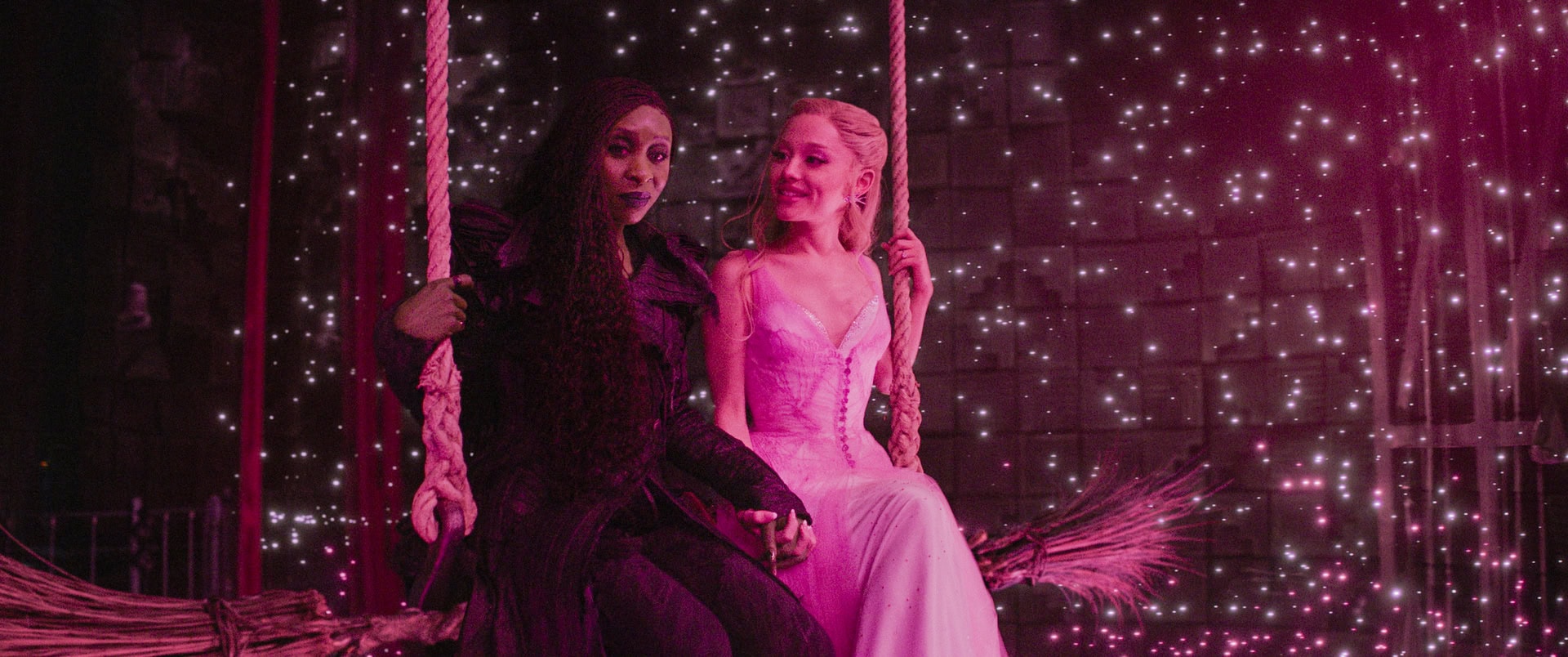 映画「ウィキッド永遠の約束」シンシア・エリヴォ_アリアナ・グランデ_2