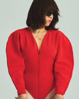 ボディスーツ¥660,000 ※参考価格（共にジバンシィ byサラ・バートン／ジバンシィ ジャパン）、その他は風間さん私物