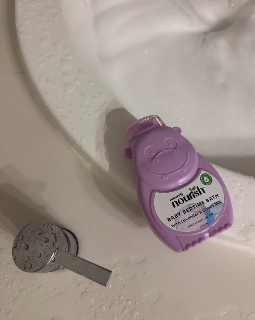 大きなバスタブがあるお部屋だったから、オーガニックスーパーでバブルバスをゲット。子どもたち大喜び