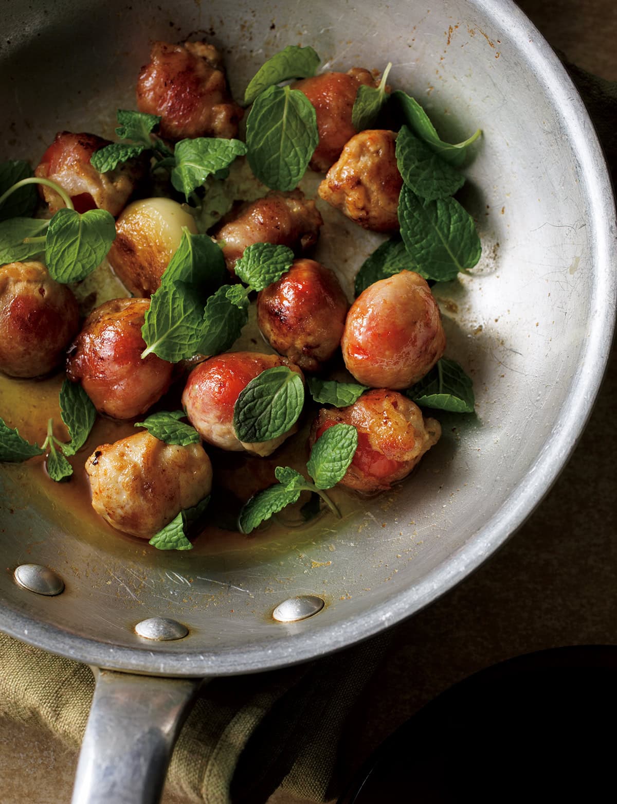 ミニトマトの肉巻きナンプラー風味