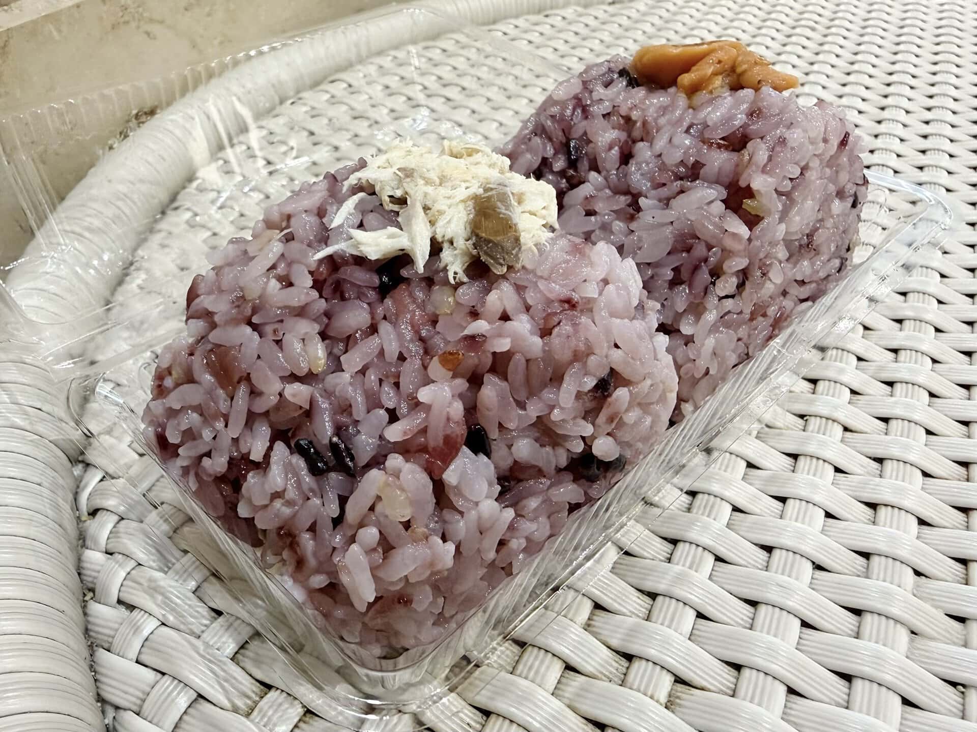 「サバ塩焼き」と「ポキサーモン」