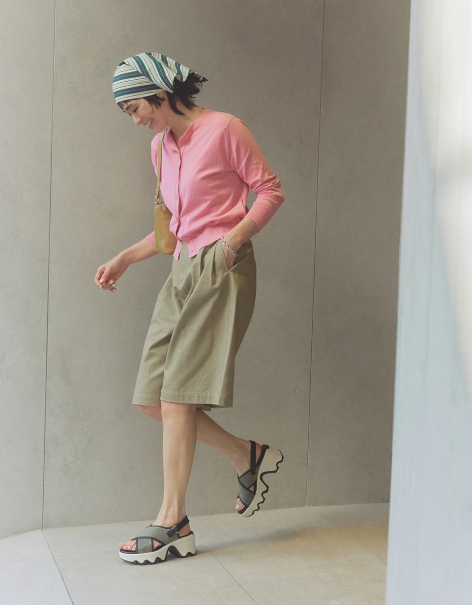 「軽くて歩きやすい!」「自然に盛れる!」【SOREL】の新作サンダルでいつもの着こなしをアップデート