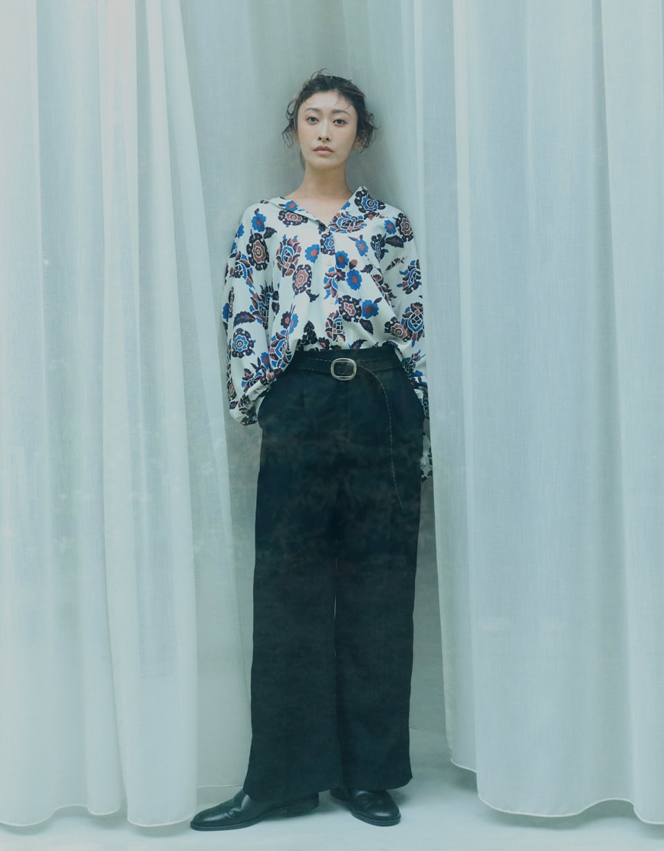 TATRAS
山田優、「タトラス」のリゾートコレクションで初夏の空気を纏う