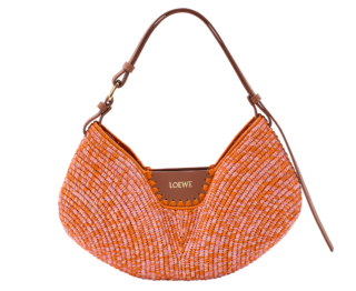 バッグ〈ロエベスイング〉［H22×W35×D11㎝］¥270,600※予定価格・5月7日発売予定（ロエベ／ロエベ ジャパン クライアントサービス）