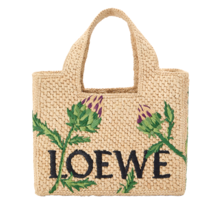 バッグ〈ロエベフォント トート スモール〉［H19.5×W24×D11㎝］¥248,600※予定価格・4月16日発売予定（ロエベ／ロエベ ジャパン クライアントサービス）