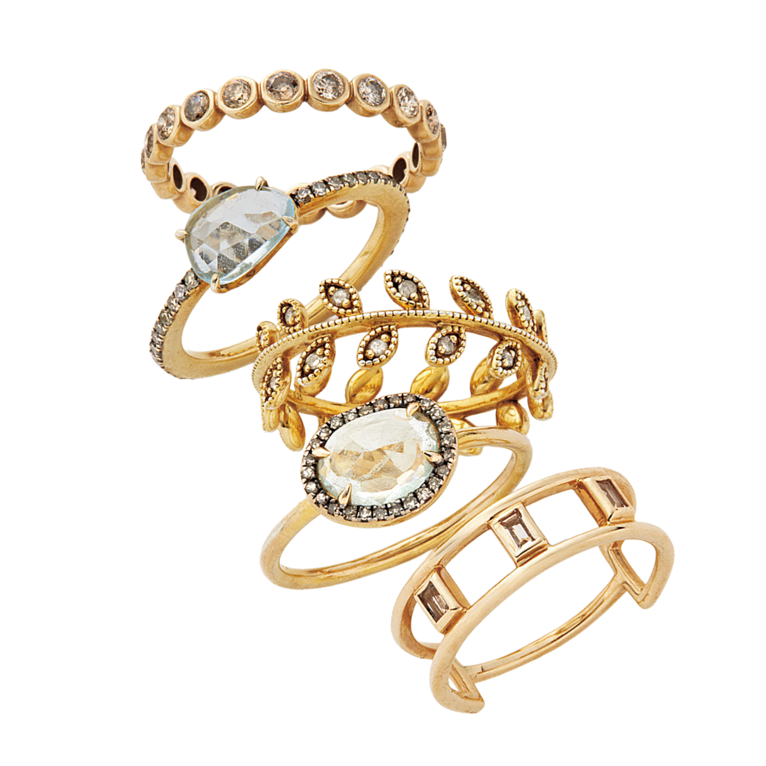 上から：リング［K10YG×DIA］¥154,000、リング［SV×K18YGP×トパーズ×DIA］¥45,100、リング［SV×K18YGP×DIA］¥46,200、リング［SV×K18YGP×アクアマリン×DIA］¥29,700（全てアルティーダ ウード）、リング［K10YG×クォーツ］¥66,000（4℃／エフ・ディ・シィ・プロダクツ）