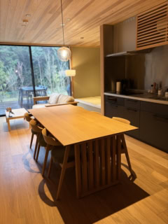 リビングダイニングは家具も低めだからか、すごく落ち着く空間でした