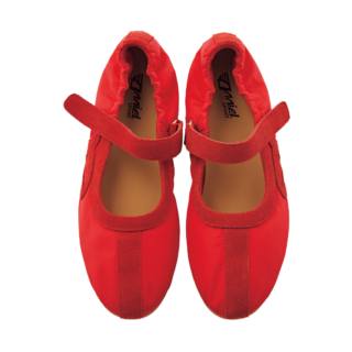 レッドメリージェーン［ヒールなし］¥19,800（アニエル／オデット エ オディール 新宿店）