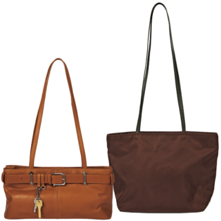 左：「カギ付きもポイント♡」ブラウンバッグ［H17.5×W35.5×D8.3㎝］¥72,600（オソイ／ユナイテッドアローズ 渋谷スクランブルスクエア店）、右：ナイロンバーガンディバッグ¥40,700［H17×W23.5×D8.5㎝］（ヴァレスク／スーパー エー マーケット 青山）