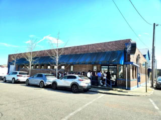 【Central BBQ Downtown】 11:00~21:00 年中無休のようですが、実態は公式サイトなどでご確認ください。