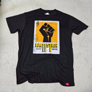 スタックス博物館を訪れた際に買ったTシャツは26.98ドル……なのですが、たくさん買ったら安くなっていて結局22.18ドル(日本円で約3,659円)。