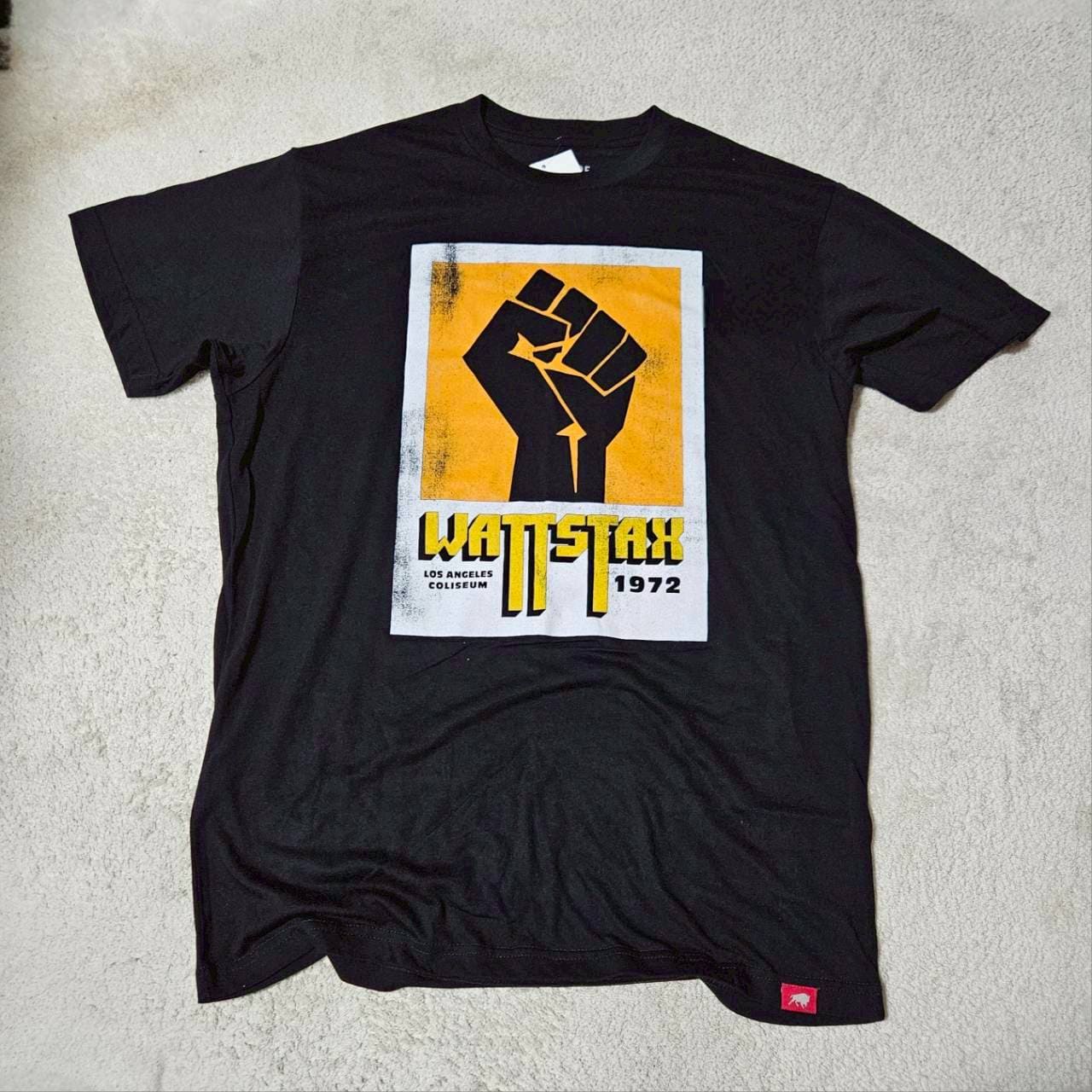 スタックス博物館を訪れた際に買ったTシャツは26.98ドル……なのですが、たくさん買ったら安くなっていて結局22.18ドル（日本円で約3,659円）。