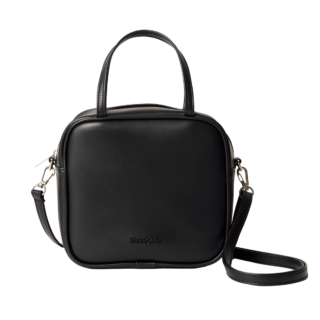 SIZE（約）H16×W18×D8㎝ ショルダーストラップの長さ：125㎝［最大］